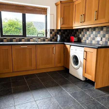 Getaway 3 Beds 4 Bathrooms בית נופש Brittas Bay