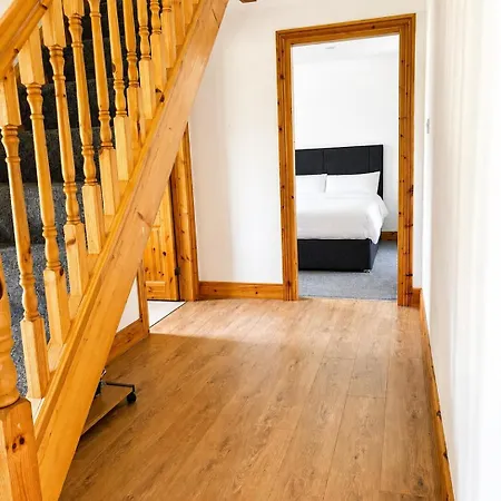 בית נופש Getaway 3 Beds 4 Bathrooms Brittas Bay